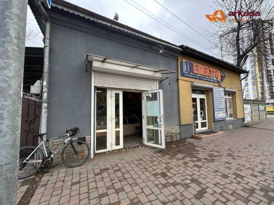 Комерційне приміщення по вулиці Незалежності Івано-Франківськ