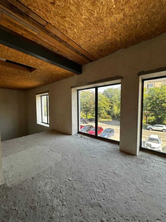 Центр! Вільне призначення! Можна розділити на декілька приміщень! - фото 1