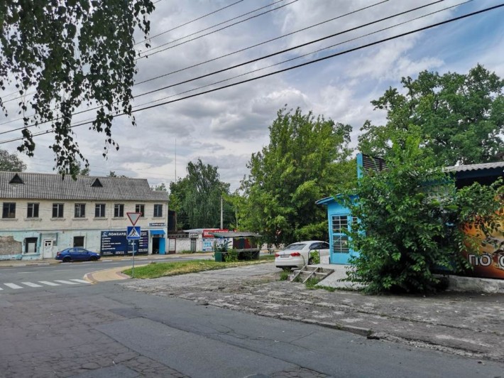 Продам крмерцяю навпроти Машторфа під реконструкцію Гарна локація - фото 1
