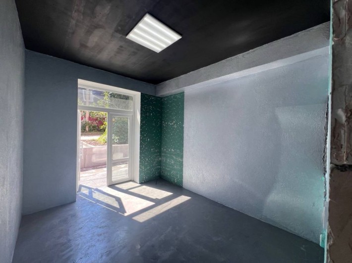 Продам комерцію в Ірпені біля парку Незнайка - фото 1