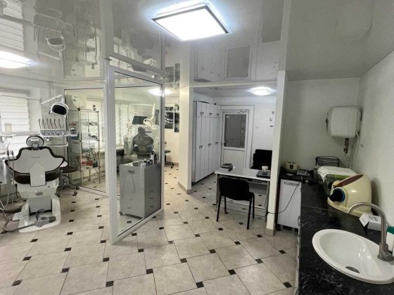 Продаж ком.прим.( стомат.кабінет), Центр-вул.Тичини. Івано-Франківськ