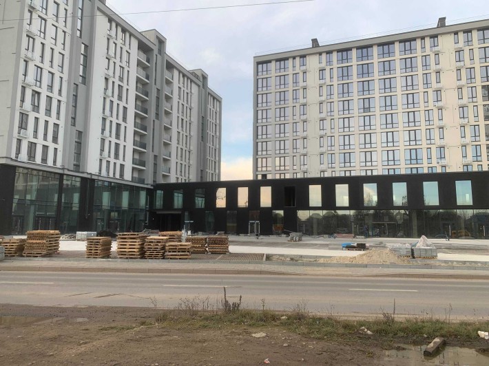 Продаж комерційного приміщення | Фасад | ЖК Kniahynyn Center - фото 1