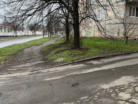 Продам магазин на проти ТЦ Терра 4-му Зарічному 1/9 пов Кривий Ріг