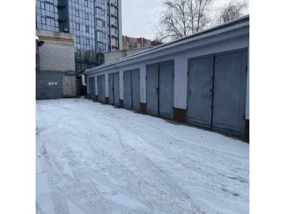 Адміністративна будівля, 3233,8 м2, вул. Перемоги, 32/5