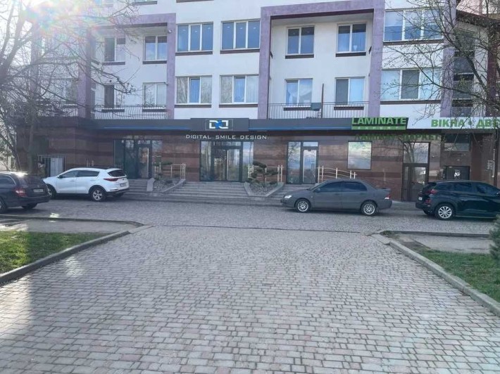 Продаж комерційного приміщення по вул. Івасюка - фото 1