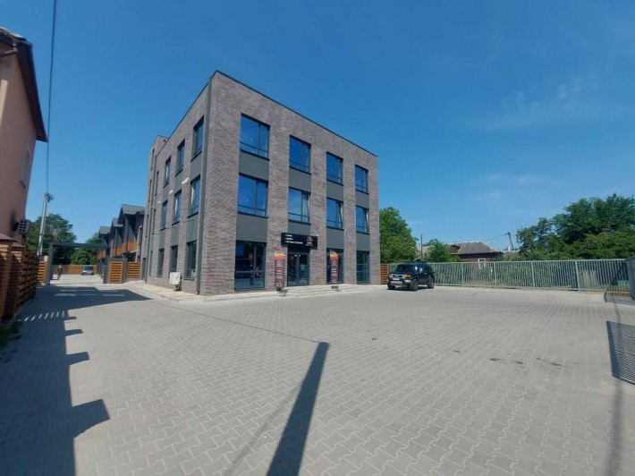 АКЦИЯ! Продажа фасадной коммерции  РЕМОНТОМ! Большой трафик - фото 1