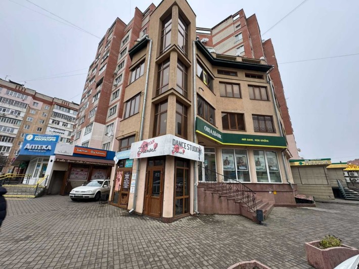 Комерційне приміщення з ремонтом - фото 1