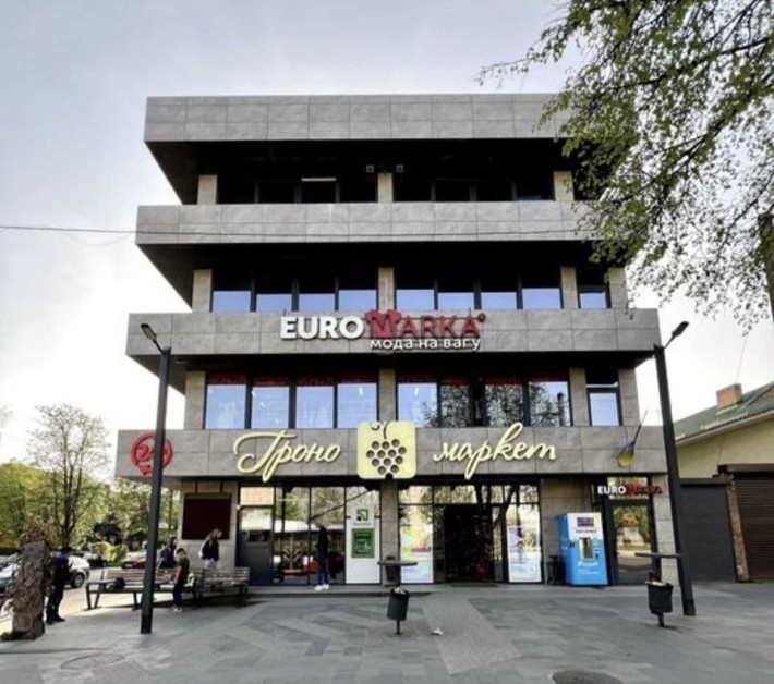 Продаж комерційного приміщення на Відродження у новозбудованій будівлі - фото 1