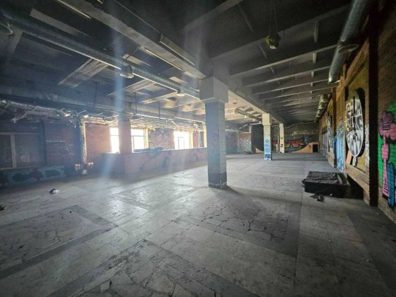 Продаж комерційного приміщення 1025м2 на Пасічній_VD Івано-Франківськ