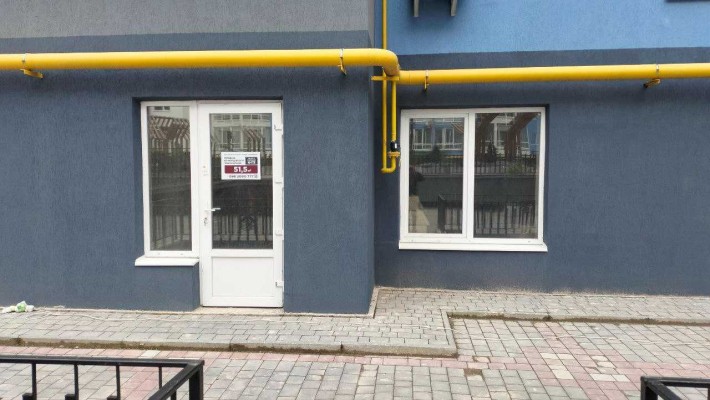 В новому ЖР продається дешева здана комерція під масажний кабінет - фото 1