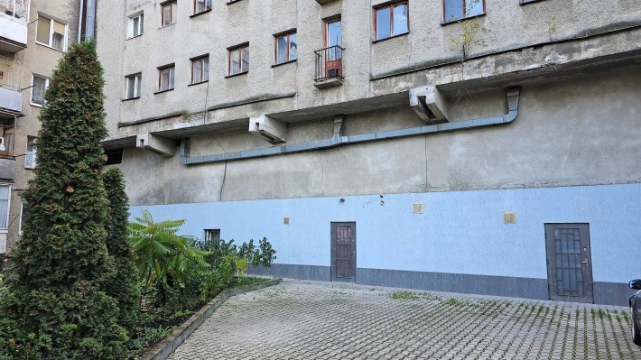 Продається перспективне комерційне приміщення, не діюча сауна, 164м. - фото 1