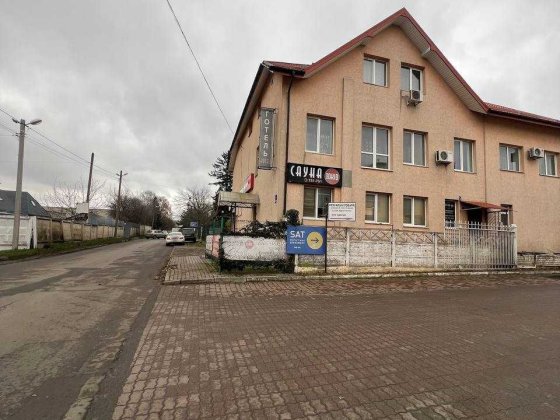 Продаж  оздоровчо-спортивного комплексу Луцк