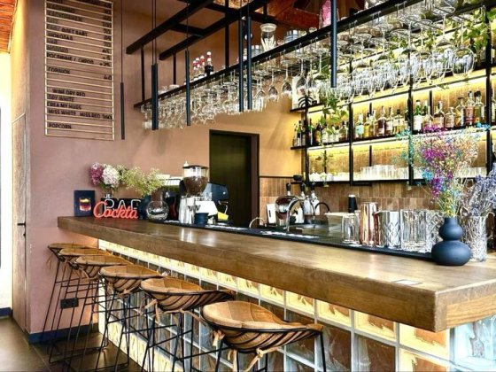 Продаж фасадного поиміщення з діючим бізнесом Ірпінь