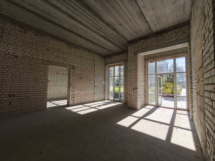 ЖК Синергия Сити! Топовая фасадная коммерция, панорамные окна! - фото 1