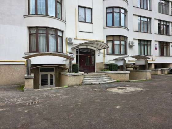 Продаж цокольного приміщення 350 м2 біля парку ім.Т.Г.Шевченка_VD Івано-Франківськ