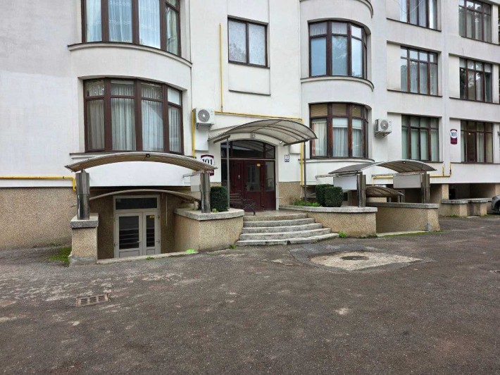 Продаж цокольного приміщення 350 м2 біля парку ім.Т.Г.Шевченка_VD - фото 1