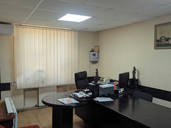 Продам офіс 100 м2 в гарному стані. Біля 6 лікарні .в. Шостаковича 12 Кривий Ріг