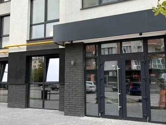 Фасадне комерційне приміщення з ремонтом Івано-Франківськ