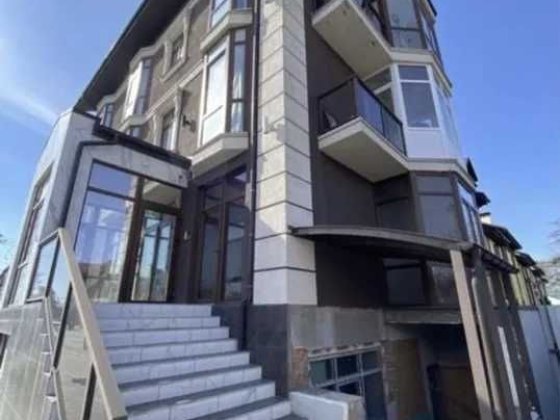 Продаж комерційного приміщення вул. Соборна 81а, на два входи ФАСАД Ирпень