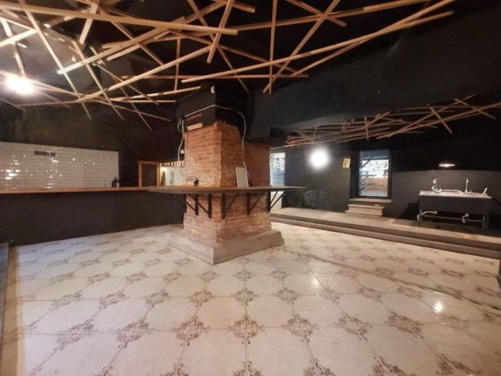 Продаж комерційного напівцокольного приміщення в центрі міста 195м2 Ивано-Франковск