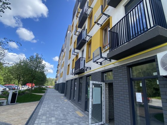 Продаж фасадного приміщення в перспективному районі. Під салон ідеал Ирпень