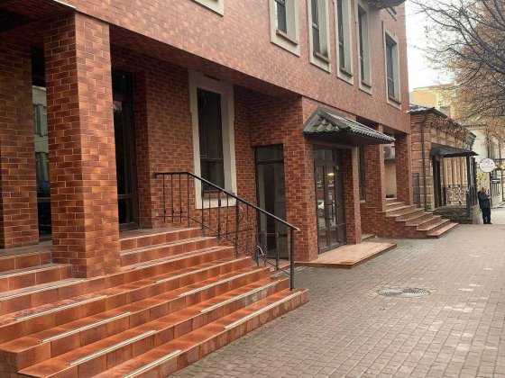₴ Продаж комерційного приміщення в центральній частині Рівного Ровно