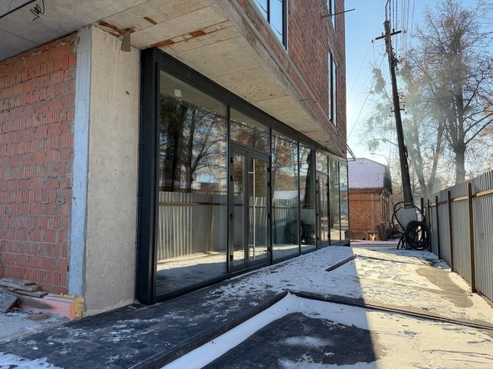 Продаж комерційного фасадного приміщення в новобудові! - фото 1