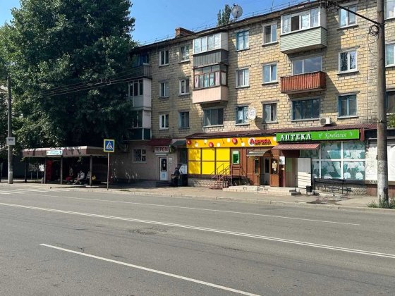 Продаж вбудованого приміщення(кафе,магазин) Севгок , 9квартал Кривий Ріг