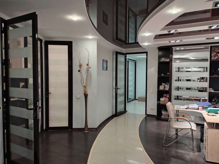 Продаж Комерційного приміщення - фото 1