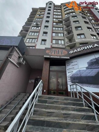 Продам комерційне приміщення вже з орендарями! - фото 1