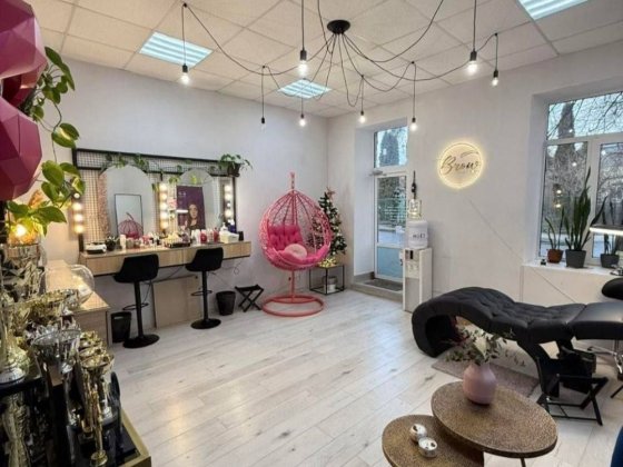 Продам діючий бізнес у топовій локації – центр міста Рівне