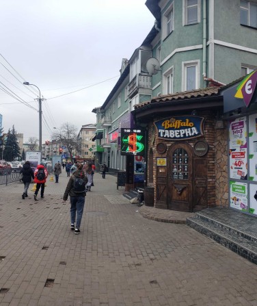 ЦЕНТР 108м2 Продам ВИДОВЕ ФАСАДНЕ приміщення в ТОП-Локації міста - фото 1