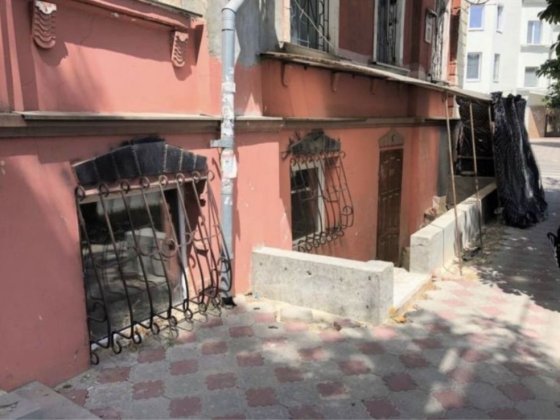 Продаж! Херсон. Сухий цокольний поверх 90м.кв. Херсон