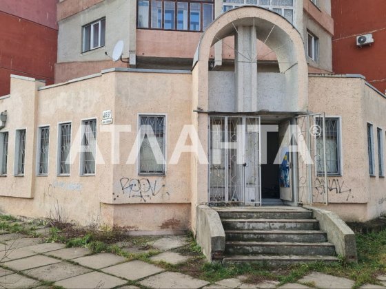 Продаж комерційного приміщення у вигідній локації Чернівці