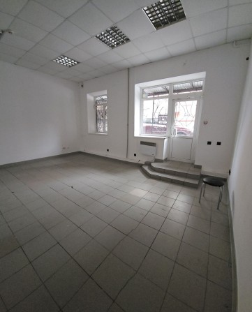 Центр. Приміщення вільного призначення . - фото 1