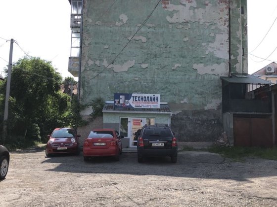 Продам комерційне приміщення Чернівці