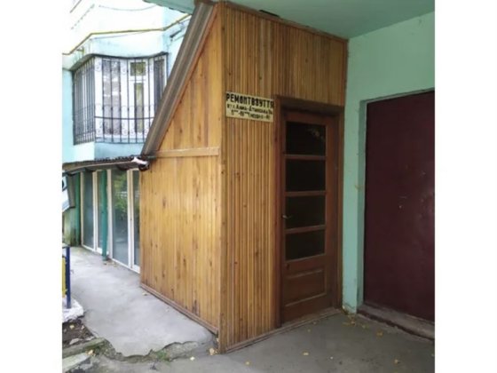 Продається комерційне приміщення вул. Алма-Атинська 9А Чернівці