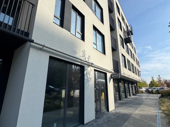 Продаж фасадного приміщення в новобудові Рівне