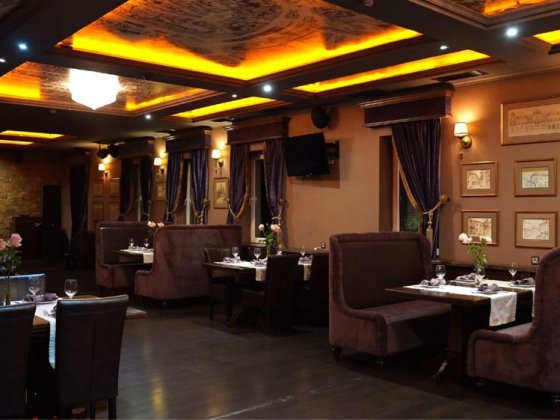 Продам елітний ресторан з добудовою в центрі Ужгорода. Площа 1010 кв.м Ужгород