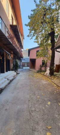 приміщення на центральній площі - фото 1