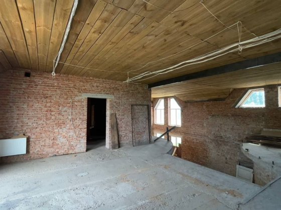 • Приміщення 495 кв.м. + земля 6 сот.,вул. Соборна Рівне