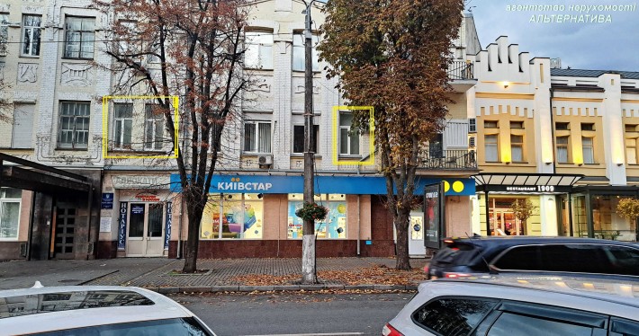 Офіси самий ЦЕНТР 16 та 18м2 Хрещатик р-н Бейкері, Київстар. 2й поверх - фото 1