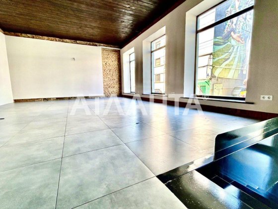 Продаж приміщення з ремонтом центр Черновцы