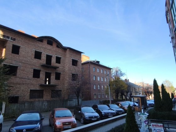 Продається комерційне приміщення Чернівці