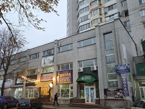 Продам 35 м2 під магазин, салон ін. Шевченка-Чорновола, без вікна Черкаси