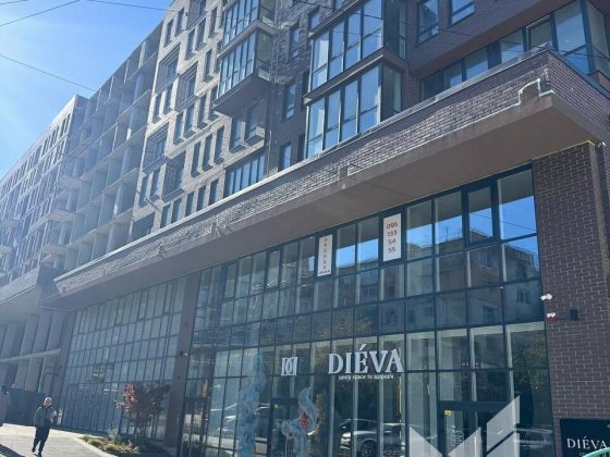 Продаж комерції з високим трафіком вул.Героїв Майдану 122 Черновцы