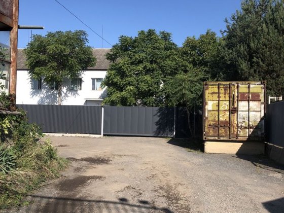 Продаж автомайстерні по вул.Проектній Ужгород