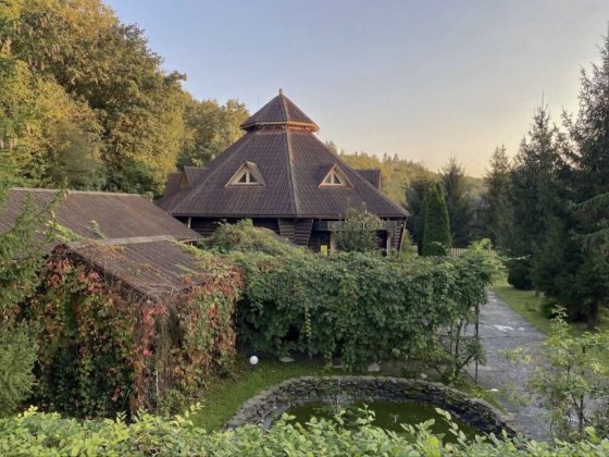 Продам готельно-ресторанний комплекс Ужгород