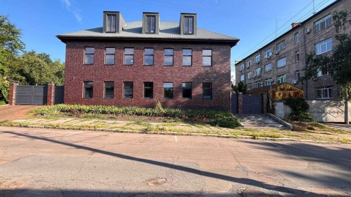 Продаж окремого приміщення в самому Центрі міста вул. Єлицька - фото 1