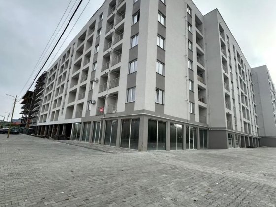 Продаж комерційного приміщення м.Ужгород при центр дорозі Ужгород